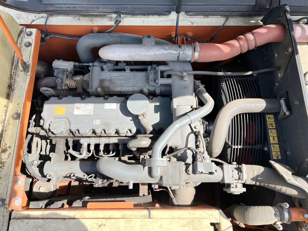doosan-dx225lc-3-excavators-boss-machinery